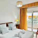 Stunning With Sea Views - Eaw Homes Apartment *