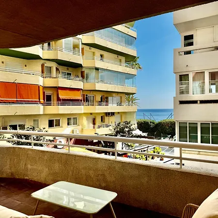 Stunning With Sea Views - Eaw Homes דירה